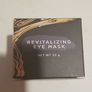 Charlotte Starr Revitilizing Eye Mask